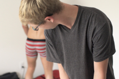 growlboys-midsemester_nights_dream-ch1_pt1-gay_furries_transformation-06